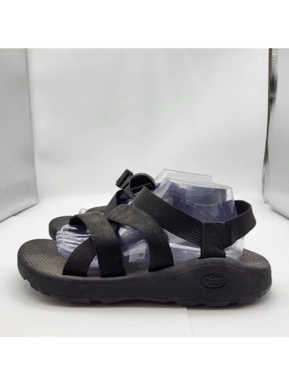 Chaco Sandals Men’s SZ 10 Black Sport Hiking Walking River Outdoor Gorpcore